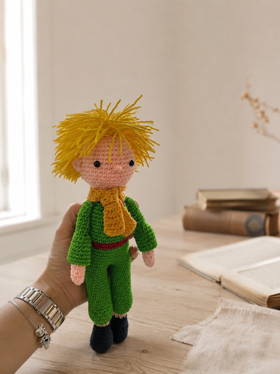 Personaje textil inspirado en El Principito.